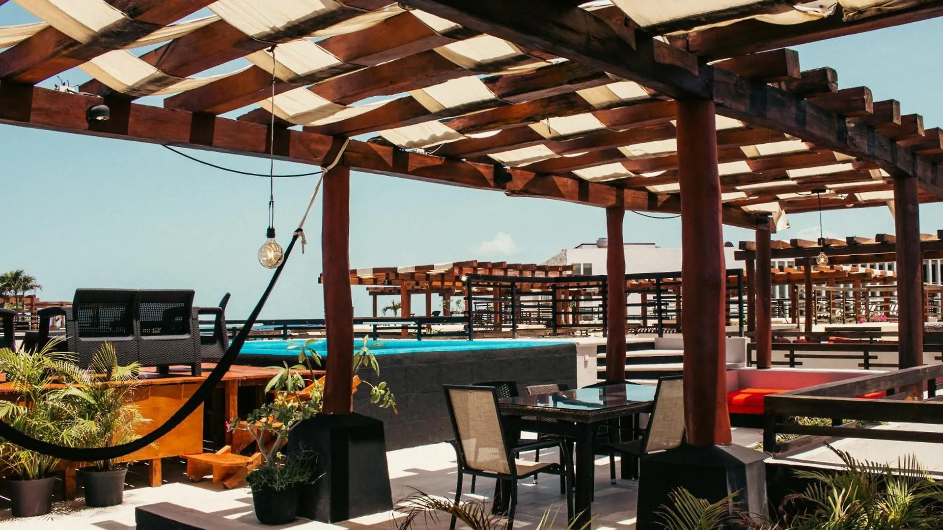 Ξενοδοχείο με διαμερίσματα Aldea Thai Downtown Oceanview Residences Πλάγια Ντελ Κάρμεν