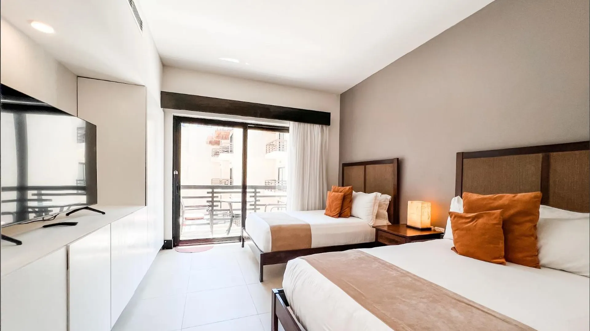 Aldea Thai Downtown Oceanview Residences Πλάγια Ντελ Κάρμεν Ξενοδοχείο με διαμερίσματα