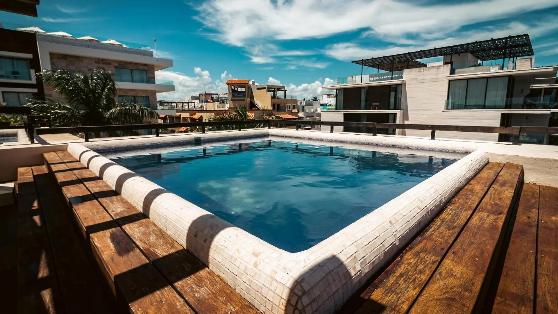 Aldea Thai Downtown Oceanview Residences Playa del Carmen Aparthotel
