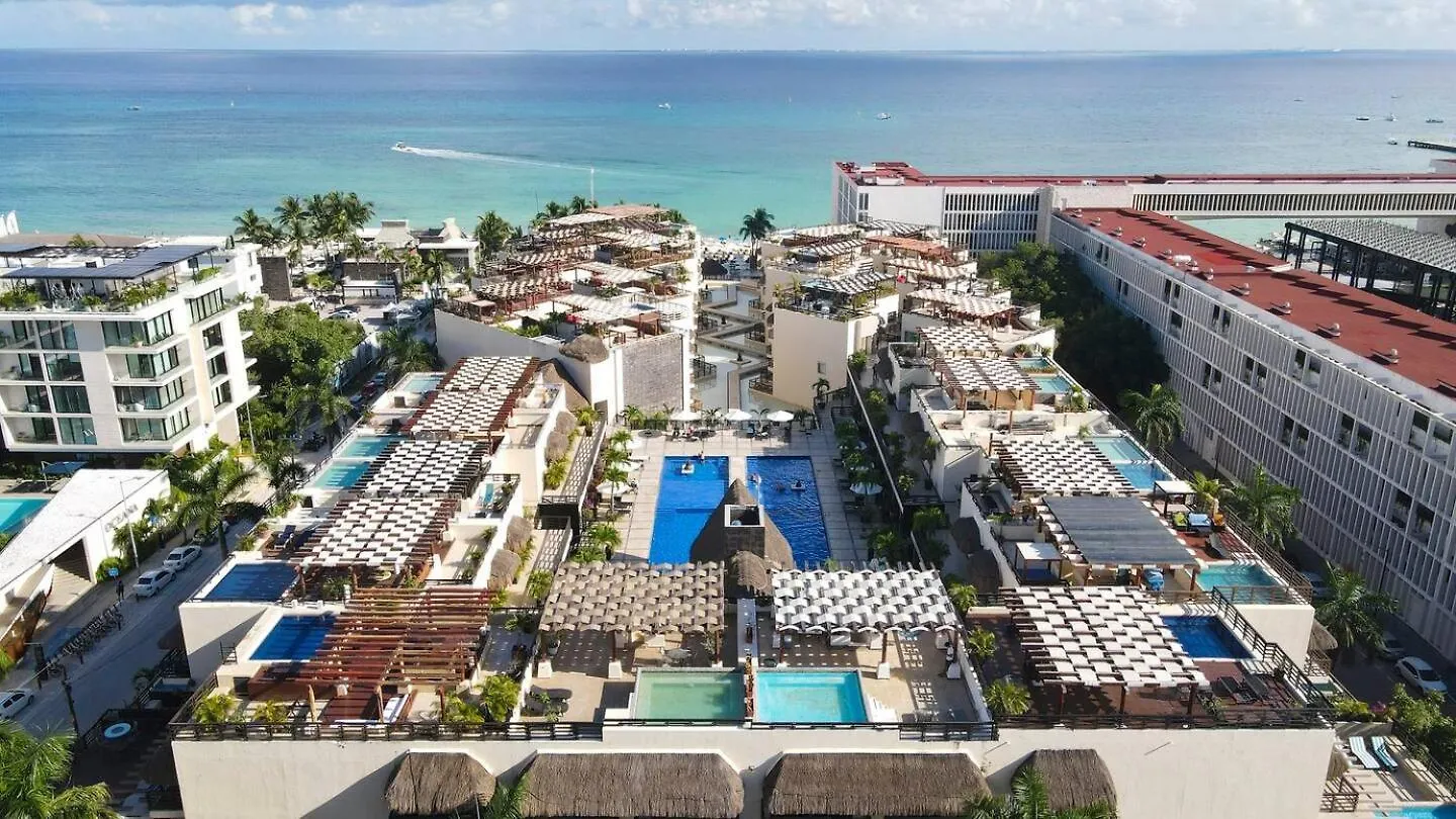 Aldea Thai Downtown Oceanview Residences プレヤデルカーメン