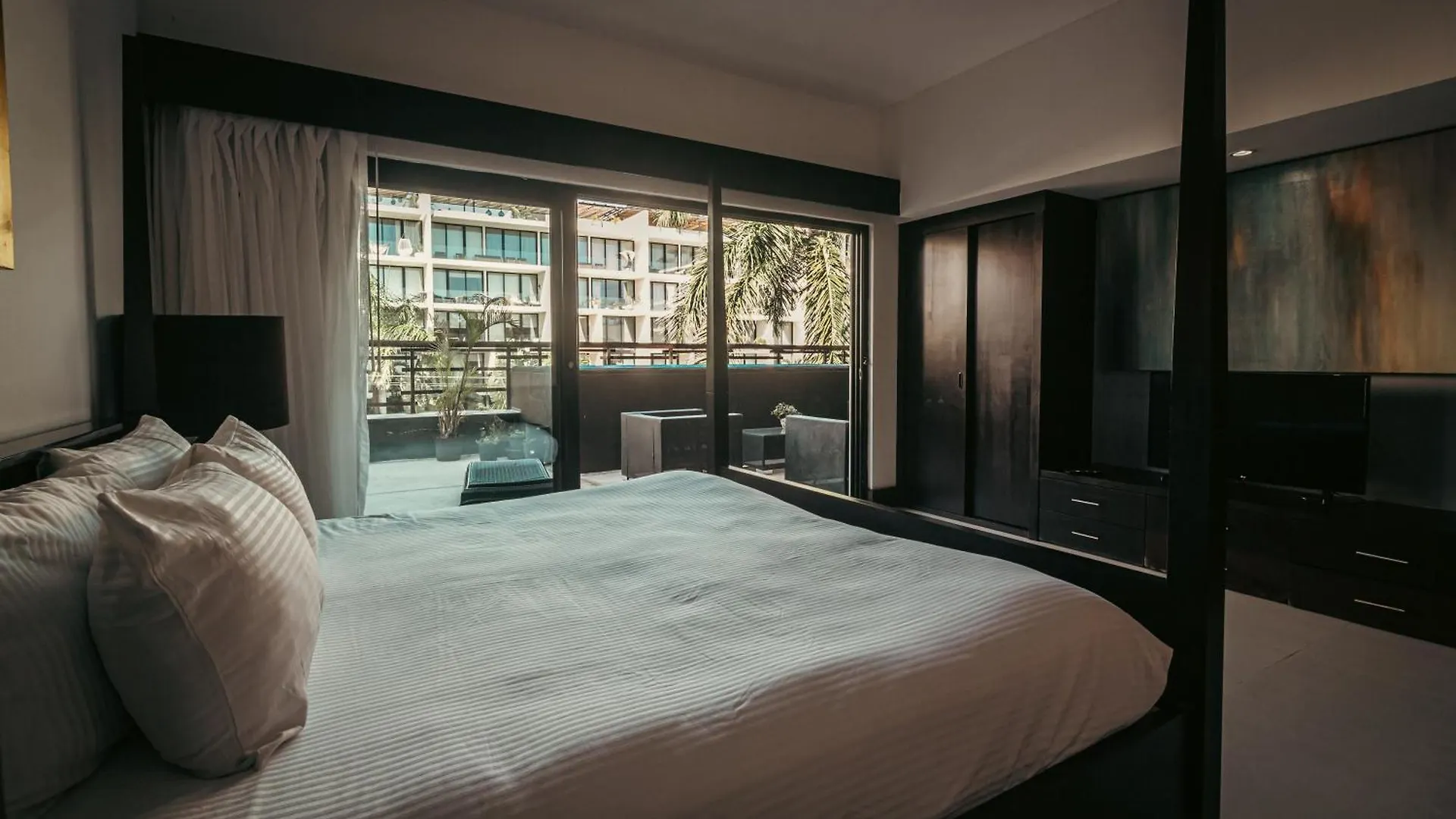 Aldea Thai Downtown Oceanview Residences プレヤデルカーメン アパートホテル